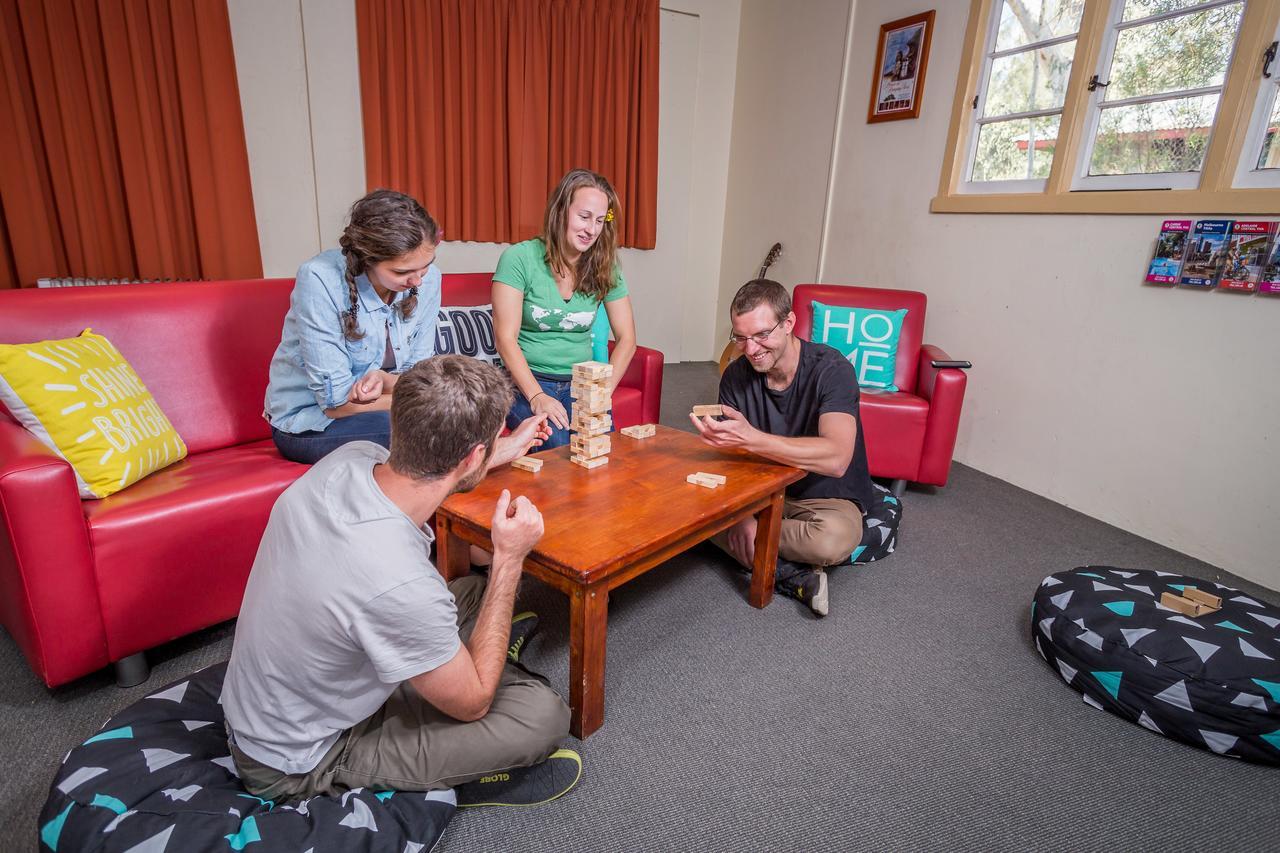 Yha Alice Springs Hostel Exterior photo